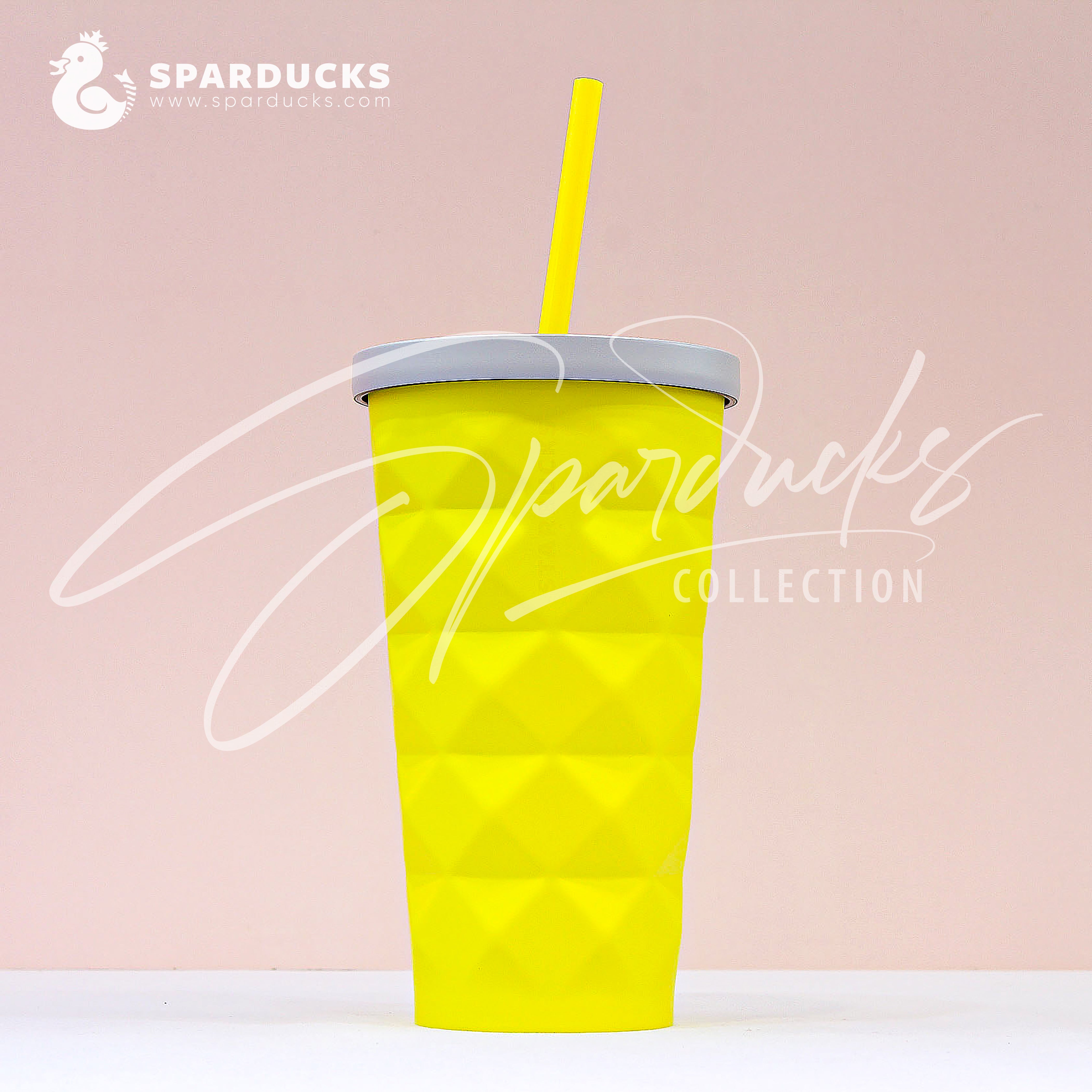 Pineapple Venti Studded Tumbler